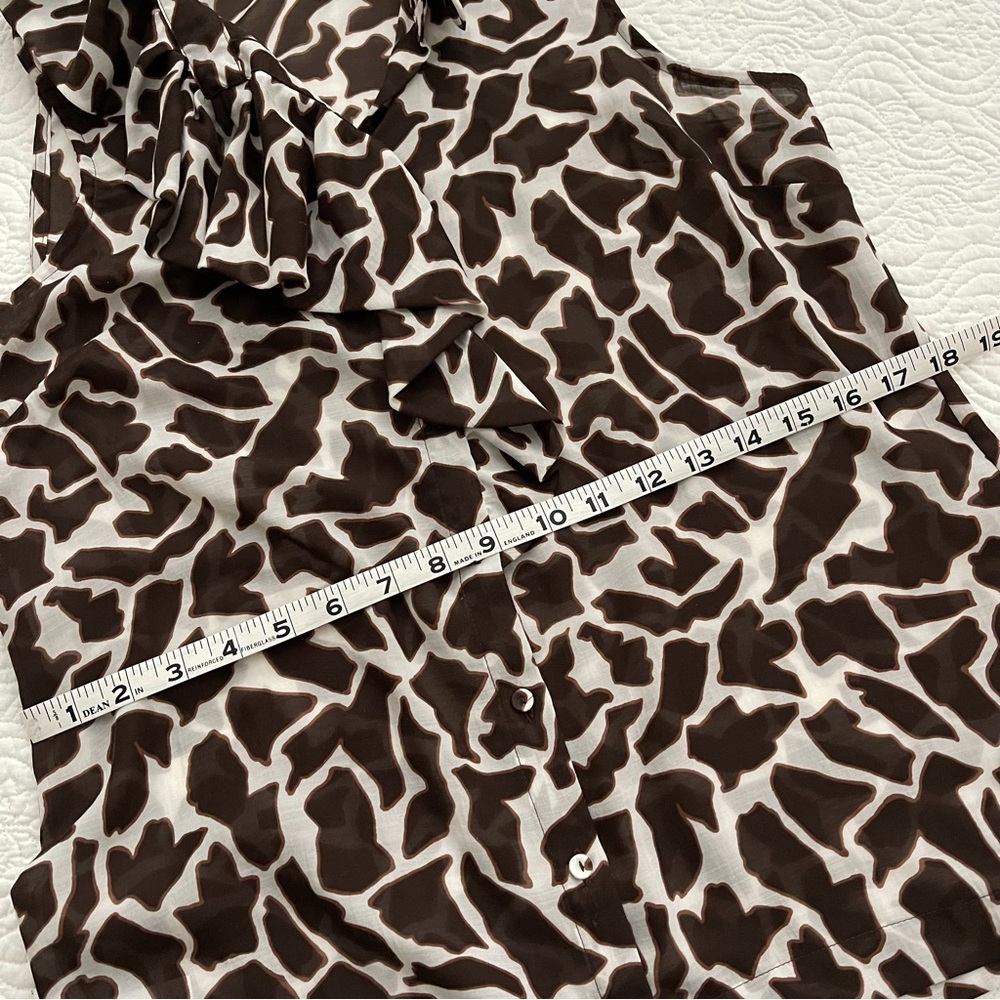 Ann Taylor Loft Top Sleeveless Giraffe Print Size Petite MP - Picture 10 of 12